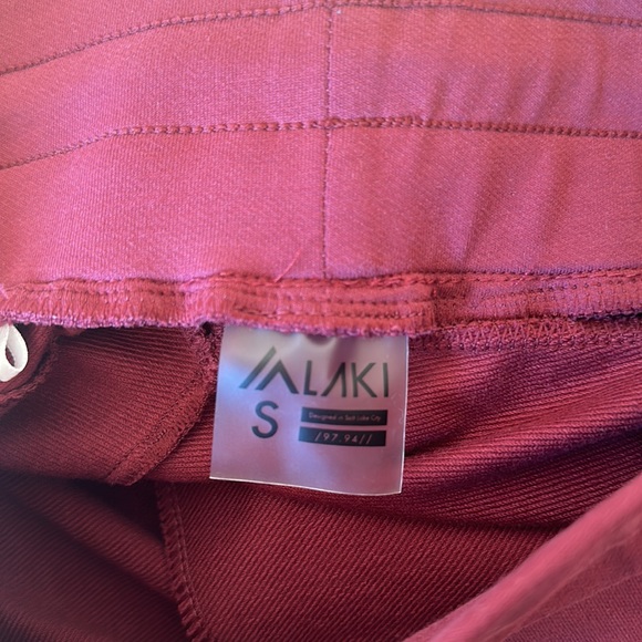 LAKI Active Alta Joggers in Sangria - Picture 10 of 10